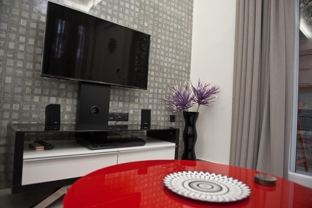 Iris Apartment เทสซาโลนิกิ ภายนอก รูปภาพ
